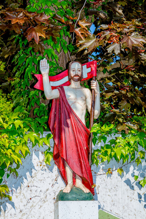 Image: 15 Jesus ist auferstanden _JA 32143 Kreuzweg im neuen Friedhof Hohenried.jpg